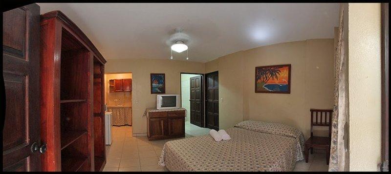 Hotel Savannah Playas del Coco Buitenkant foto