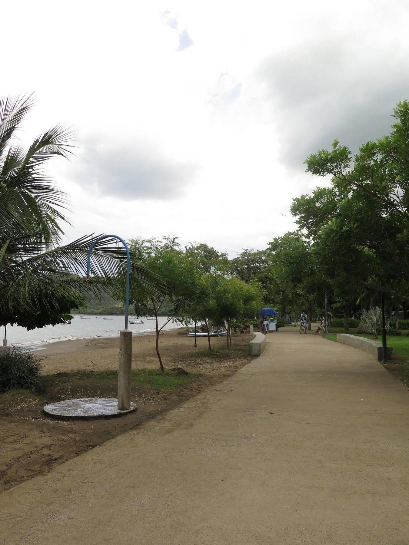 Hotel Savannah Playas del Coco Buitenkant foto